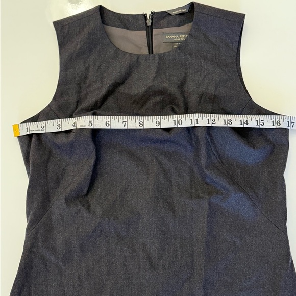 BANANA REPUBLIC Gray 95% Wool stretch Dress Size 4 Made in Italy - Picture 5 of 8